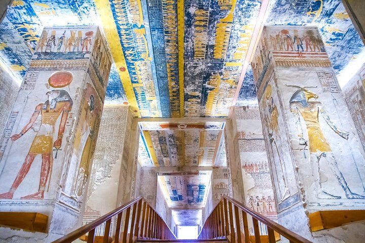 Luxury Egypt Tours private Pyramids experience