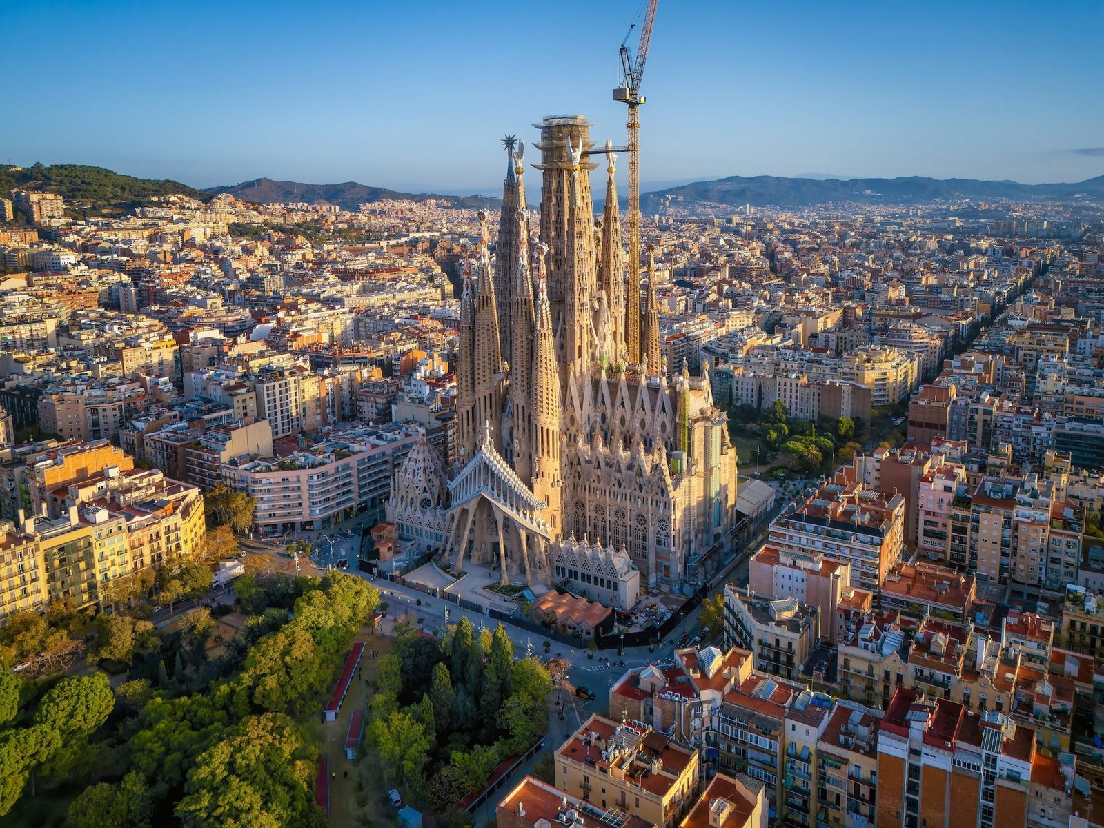 Luxury Tours in Spain – historic Barcelona architecture